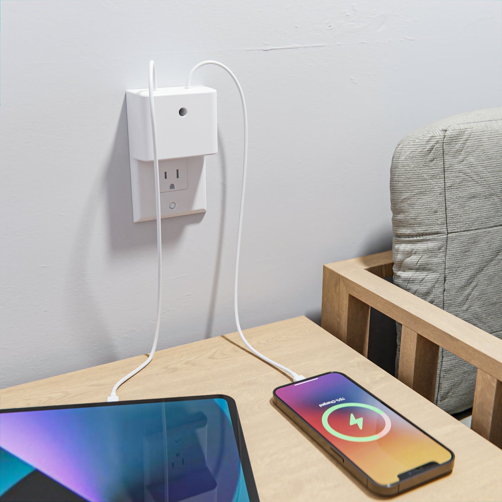 Permaplug Charger Lock DECORA - For Decorator Style Outlets